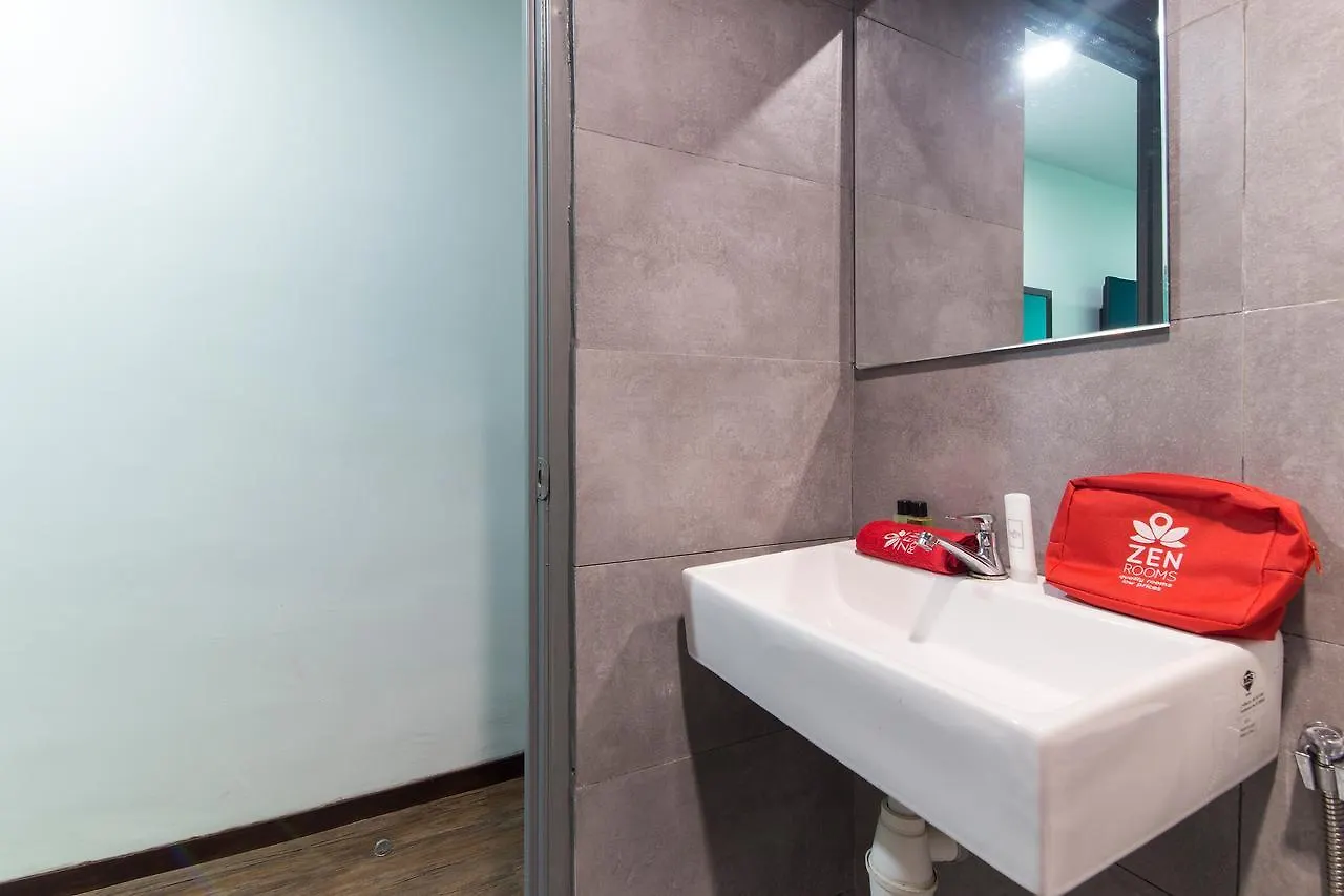 Zen Rooms Basic Near Maps Ipoh Hotel
